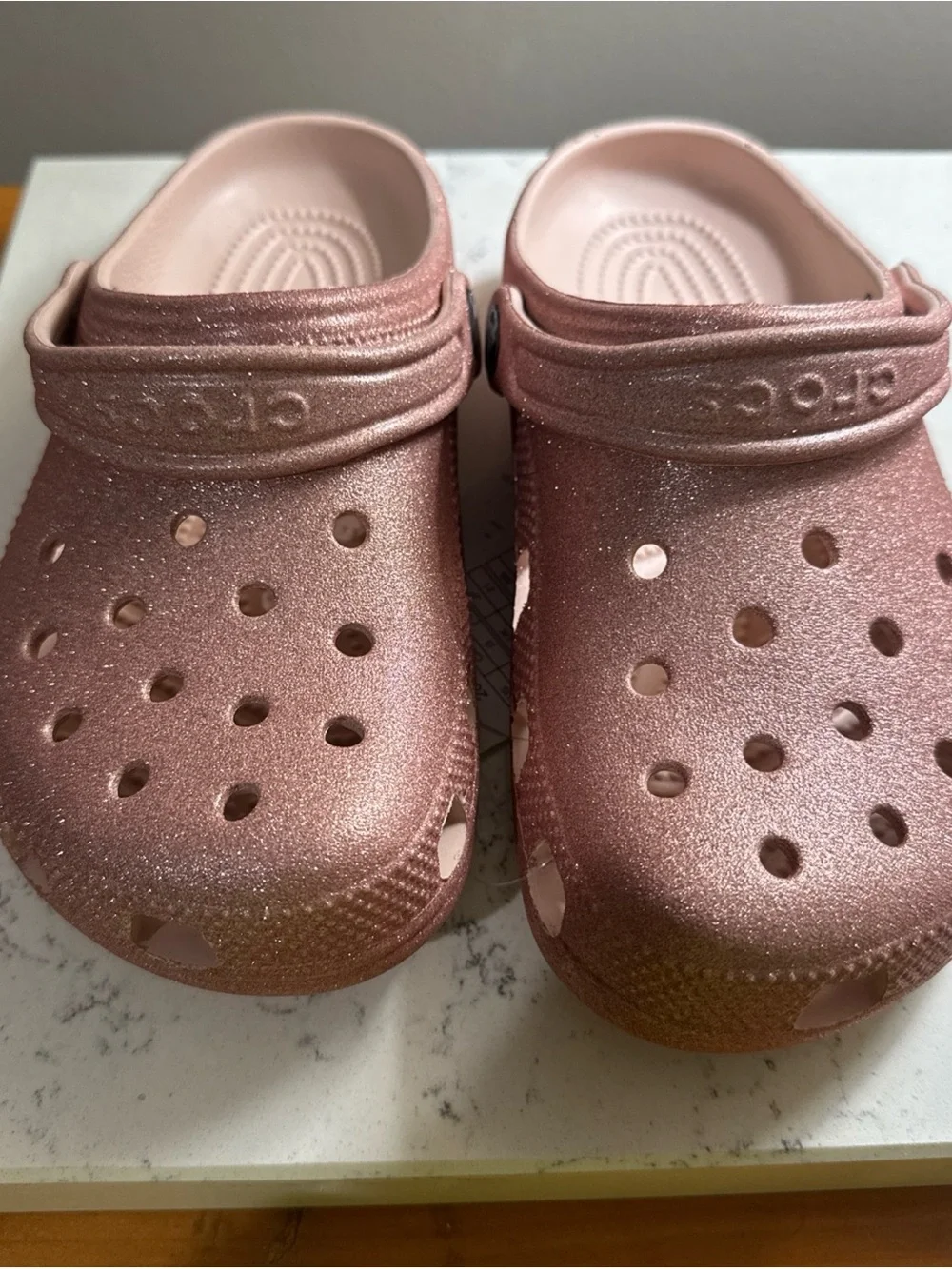 CROCS Kids Glitter Clog in Rose